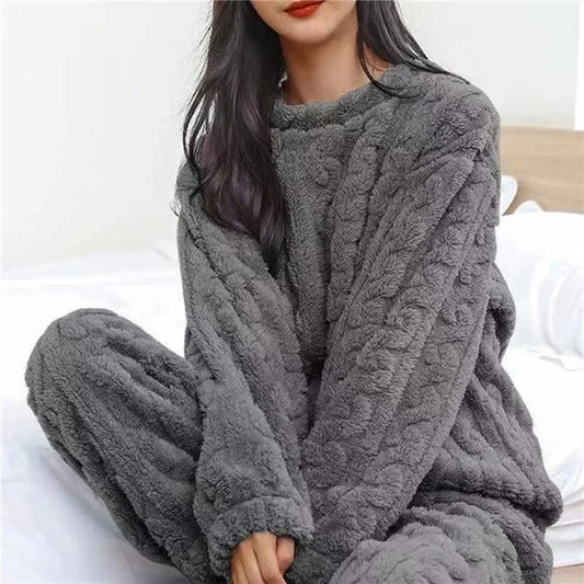 Women's 2025 pajamas set Winter Coral Velvet Homewear Fluffy O-neck leisure pajamas Velvet thickened two-piece loungewear set